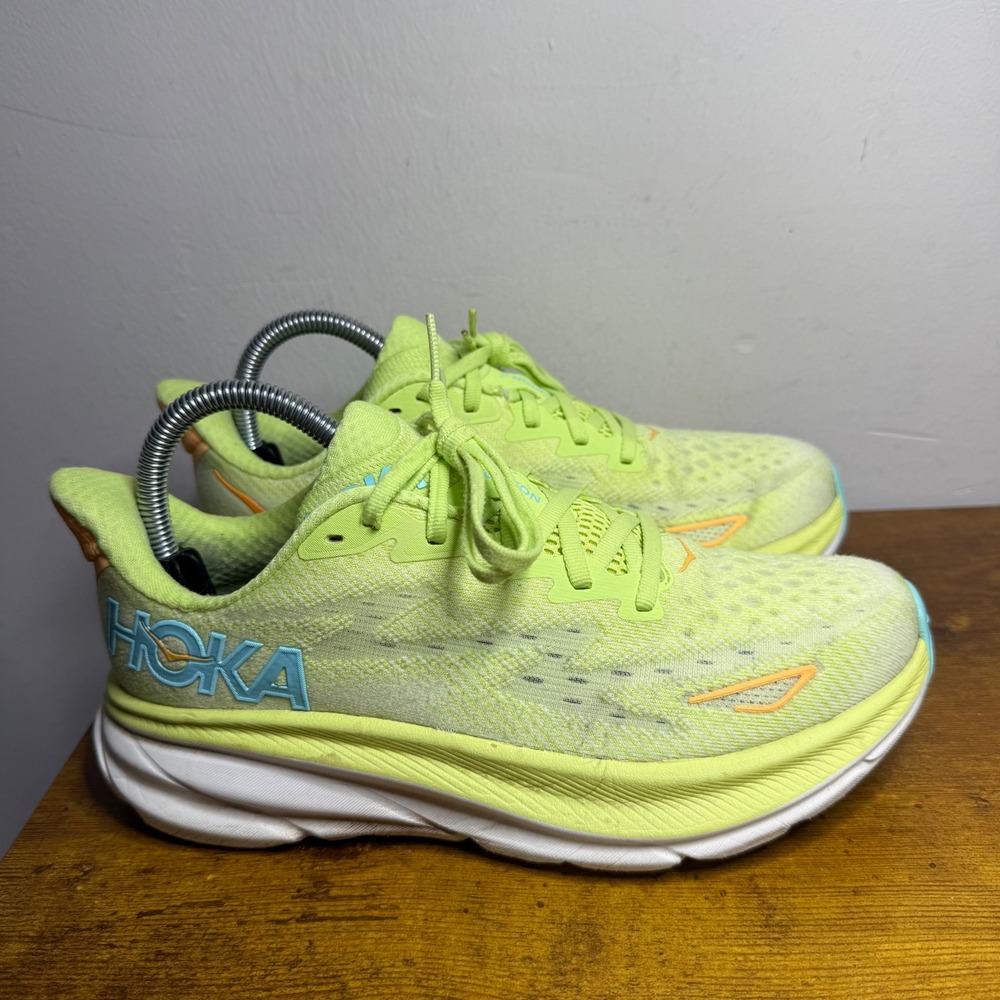 Hoka Clifton 9 Running Shoes Womens Size 7 Lime Green 1127896 LCS